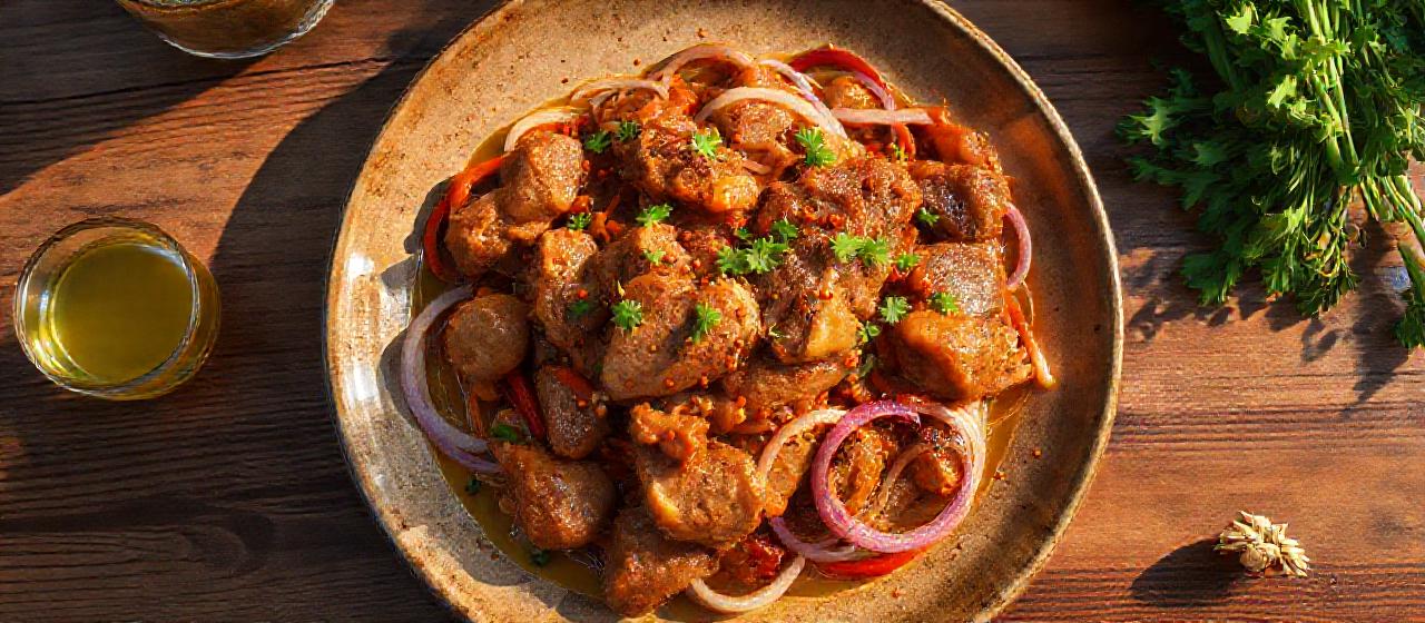 Hungarian Paprika Pork Stir-fry with Galangal